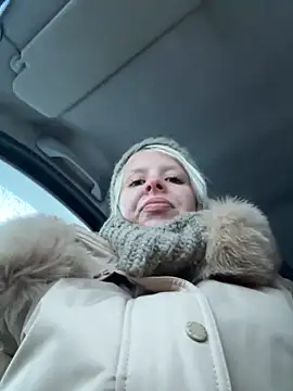 LikaCat online show from November 11, 2025, 1:55 am