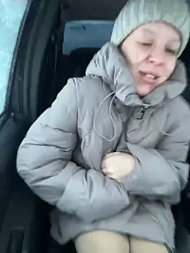 LikaCat online show from November 13, 2025, 2:04 am