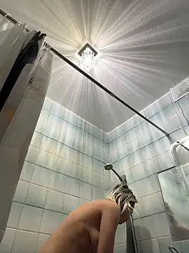 LikaCat online show from February 28, 2026, 4:01 am