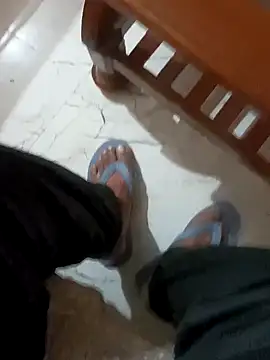 Snapshot of Alonesexyboy1 chatting on December 4, 2024, 3:04 pm Alonesexyboy1 online show from December 4, 2024, 3:04 pm