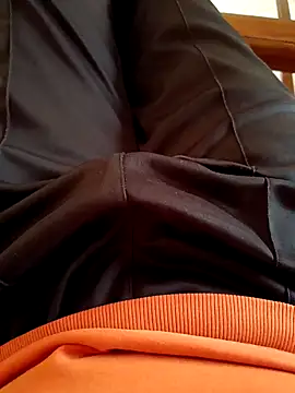 Snapshot of Alonesexyboy1 chatting on January 30, 2025, 9:15 am Alonesexyboy1 online show from January 30, 2025, 9:15 am