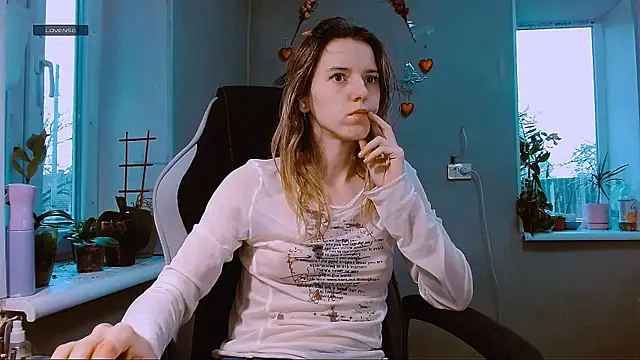 RosaJil online show from February 15, 2026, 2:27 pm