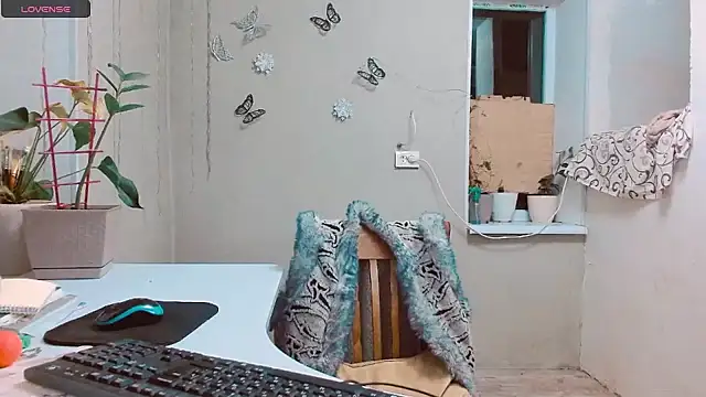 RosaJil online show from January 18, 2025, 4:53 pm