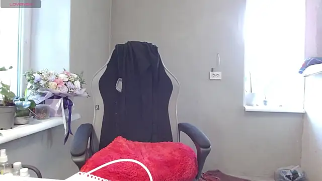 Snapshot of RosaJil chatting on June 20, 2026, 2:44 pm RosaJil online show from June 20, 2026, 2:44 pm