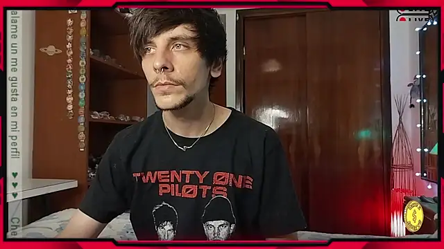 Snapshot of tobix_ chatting on December 28, 2024, 11:26 pm tobix online show from December 28, 2024, 11:26 pm