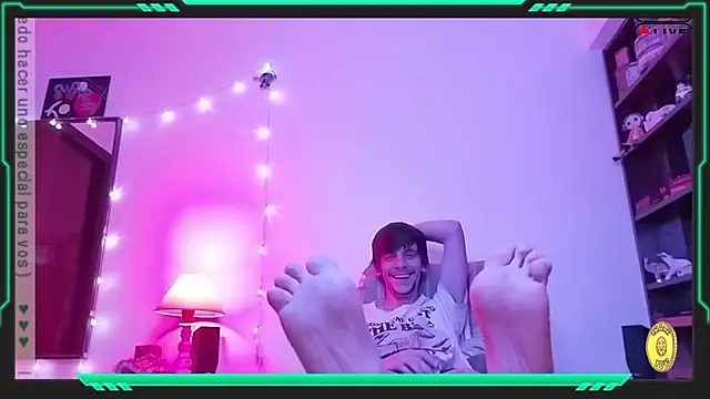 Snapshot of tobix_ chatting on December 4, 2024, 3:42 am tobix online show from December 4, 2024, 3:42 am