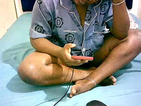 honeypotsweet online show from April 11, 2026, 7:50 pm