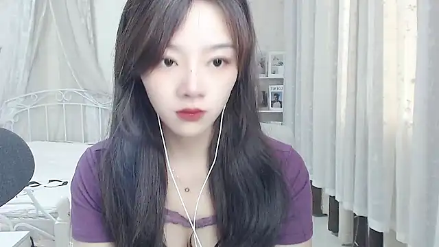 Snapshot of Jenny-Z chatting on July 5, 2026, 1:32 am Jenny-Z online show from July 5, 2026, 1:32 am
