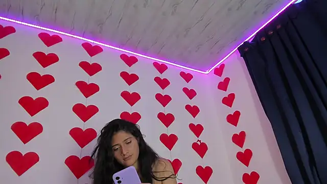 Snapshot of mari_mar69 chatting on February 21, 2025, 9:32 pm mari mar69 online show from February 21, 2025, 9:32 pm