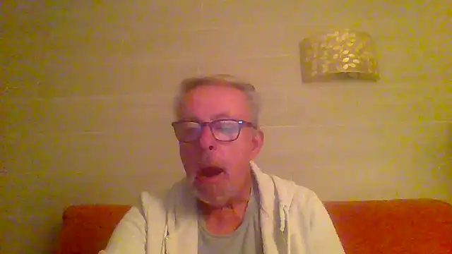 tuggy59 online show from March 17, 2026, 5:21 am