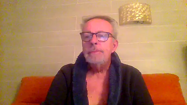 tuggy59 online show from February 7, 2026, 4:42 am