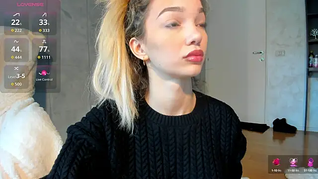 Sassy Teen online show from October 22, 2025, 9:09 am