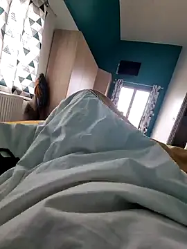 hairydickfr online show from February 3, 2025, 8:35 am