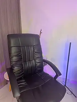 LindseyMoss online show from April 21, 2026, 2:47 am