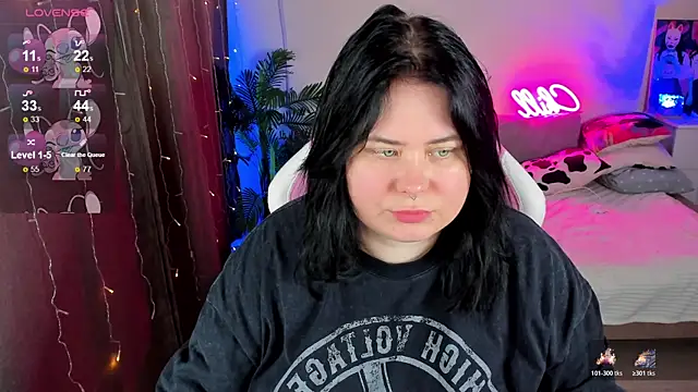 Akemi BBW online show from November 11, 2025, 1:50 pm