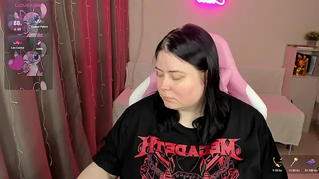 Akemi BBW online show from April 10, 2026, 9:05 am