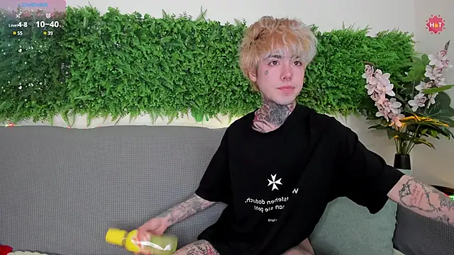 Snapshot of Hanako_Jentoru chatting on February 1, 2025, 3:18 pm Hanako Jentoru online show from February 1, 2025, 3:18 pm