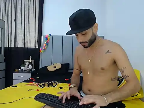 Snapshot of Evilboy555 chatting on November 23, 2025, 3:22 pm Evilboy555 online show from November 23, 2025, 3:22 pm