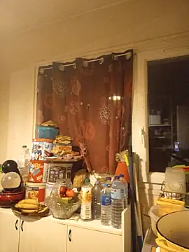 teekoine1 online show from November 15, 2025, 12:36 am