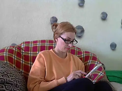 Snapshot of Jillian_Pattie chatting on March 12, 2025, 10:48 am Jillian Pattie online show from March 12, 2025, 10:48 am