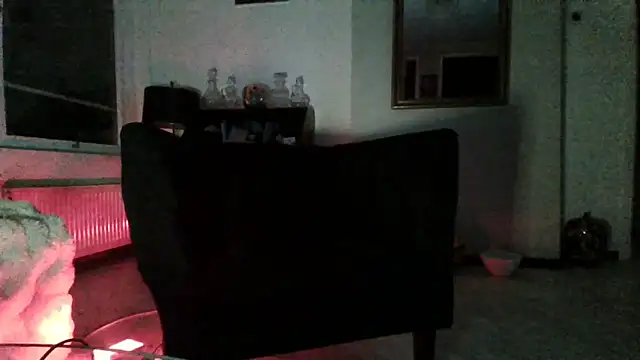 CharlotteVixxens online show from April 24, 2026, 2:57 am