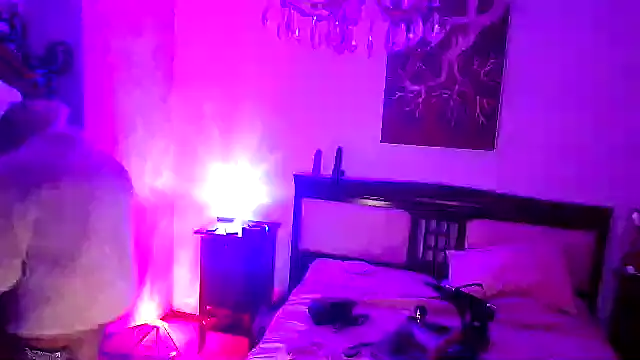 CharlotteVixxens online show from March 6, 2026, 11:11 pm