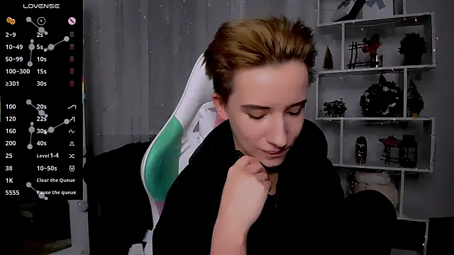 Snapshot of _Rein_ramm chatting on January 13, 2026, 5:28 pm Rein ramm online show from January 13, 2026, 5:28 pm