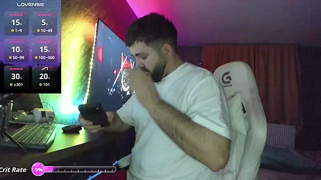 Snapshot of Eduu2322 chatting on January 12, 2026, 10:58 pm Eduu2322 online show from January 12, 2026, 10:58 pm