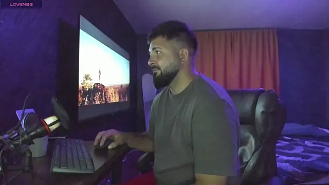 Snapshot of Eduu2322 chatting on September 20, 2025, 8:47 pm Eduu2322 online show from September 20, 2025, 8:47 pm