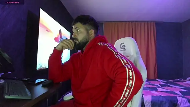 Snapshot of Eduu2322 chatting on September 30, 2025, 9:32 pm Eduu2322 online show from September 30, 2025, 9:32 pm