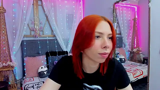 Snapshot of laura_olssen chatting on March 10, 2025, 12:38 pm laura olssen online show from March 10, 2025, 12:38 pm