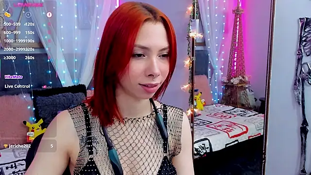 Snapshot of laura_olssen chatting on March 19, 2025, 12:56 pm laura olssen online show from March 19, 2025, 12:56 pm