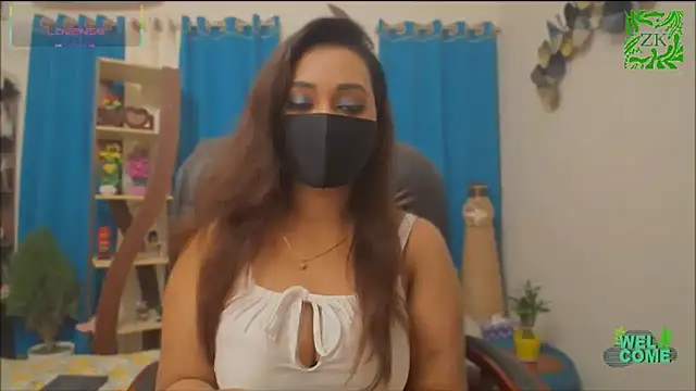 Snapshot of OH-Monica chatting on January 18, 2026, 10:35 pm OH-Monica online show from January 18, 2026, 10:35 pm