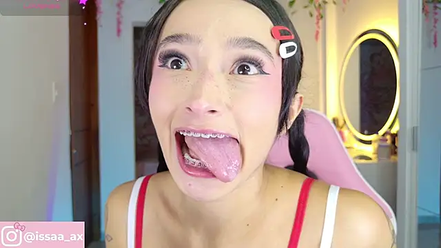 issagarcia online show from February 23, 2026, 10:21 pm