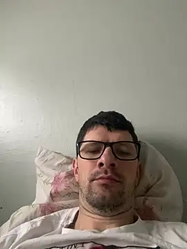 Juliano2289 online show from July 22, 2026, 3:03 pm