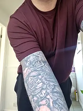 Snapshot of iang6348 chatting on April 5, 2026, 4:24 pm iang6348 online show from April 5, 2026, 4:24 pm