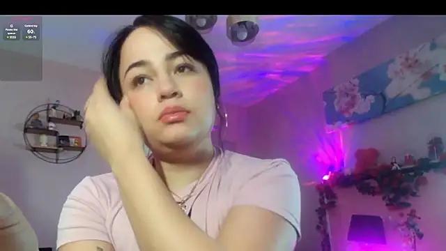 Snapshot of Lia_Roxx chatting on February 20, 2025, 5:20 pm Lia Roxx online show from February 20, 2025, 5:20 pm