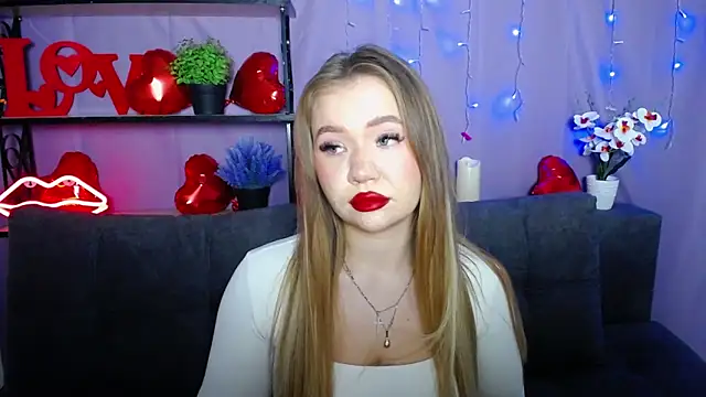 Snapshot of StacyYellig chatting on March 7, 2025, 8:33 pm StacyYellig online show from March 7, 2025, 8:33 pm