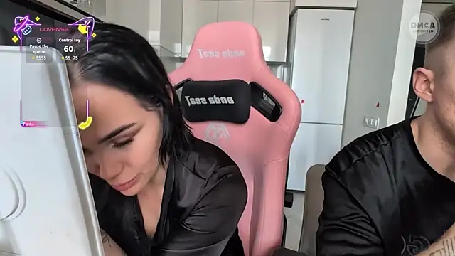 GroteskJane online show from April 18, 2026, 3:03 pm