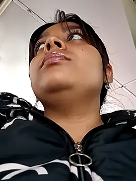 Snapshot of stefanie010 chatting on January 29, 2025, 2:21 pm stefanie010 online show from January 29, 2025, 2:21 pm