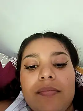 stefanie010 online show from February 8, 2026, 7:44 pm