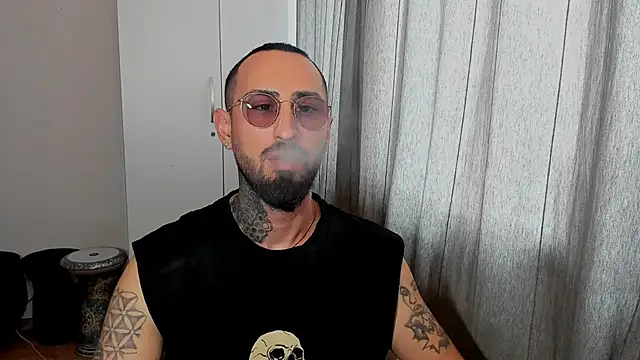 Snapshot of Baddfuckerr chatting on January 21, 2025, 1:21 pm Baddfuckerr online show from January 21, 2025, 1:21 pm