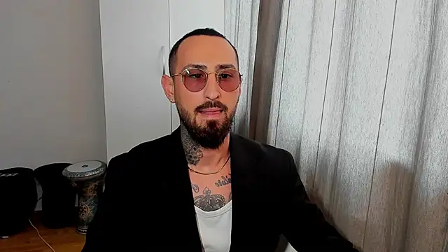Snapshot of Baddfuckerr chatting on January 22, 2025, 12:06 pm Baddfuckerr online show from January 22, 2025, 12:06 pm