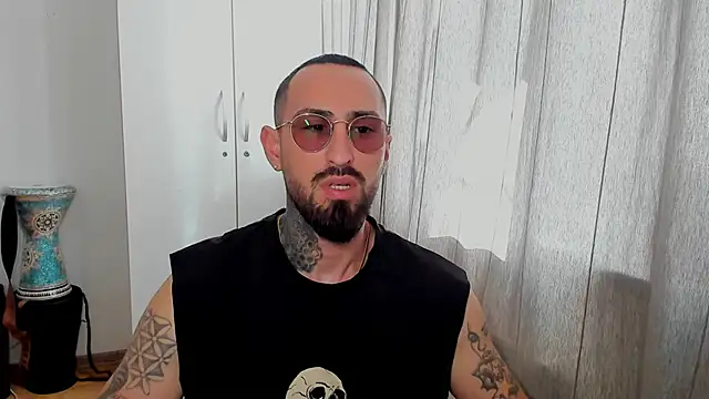 Snapshot of Baddfuckerr chatting on January 20, 2025, 11:56 am Baddfuckerr online show from January 20, 2025, 11:56 am