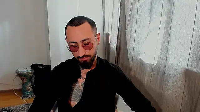Snapshot of Baddfuckerr chatting on January 28, 2025, 12:00 pm Baddfuckerr online show from January 28, 2025, 12:00 pm