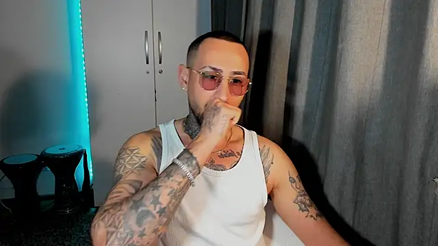 Snapshot of Baddfuckerr chatting on February 3, 2025, 5:40 am Baddfuckerr online show from February 3, 2025, 5:40 am