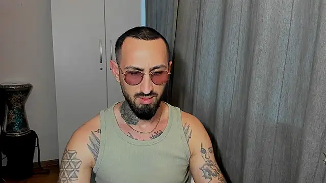 Snapshot of Baddfuckerr chatting on January 20, 2025, 2:57 pm Baddfuckerr online show from January 20, 2025, 2:57 pm