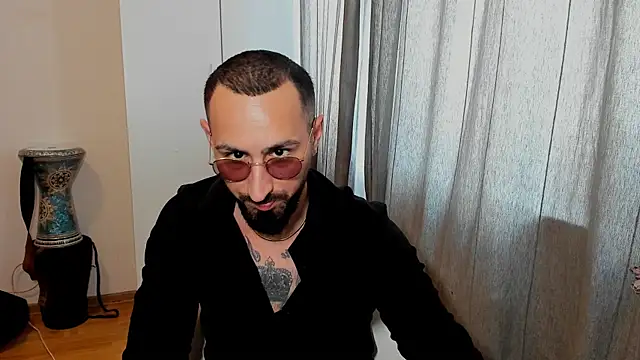 Snapshot of Baddfuckerr chatting on January 20, 2025, 8:52 am Baddfuckerr online show from January 20, 2025, 8:52 am