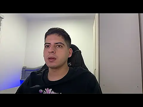 Snapshot of lordbeja chatting on April 2, 2026, 2:08 am lordbeja online show from April 2, 2026, 2:08 am