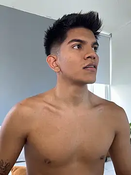 santiago 01 online show from November 29, 2025, 7:58 pm